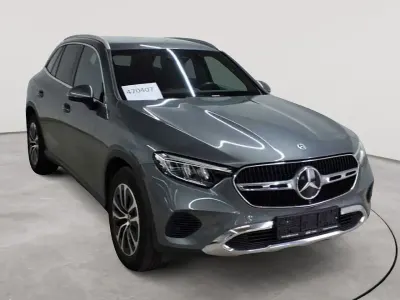 Gebraucht Mercedes GLC220 Advanced 197 PS (144 kW) 2023 Selenitgrau metallic SUV