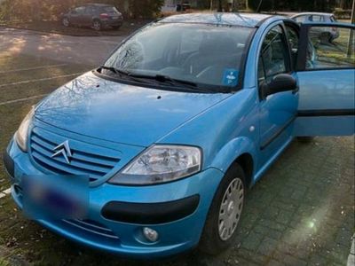 Blau Gebraucht 2002 Citroën C3 Limousine | 750 € (Fairer Preis)