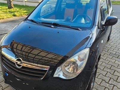 Gebraucht Opel Agila 68 PS (50 kW) 2010 Schwarz Kleinwagen