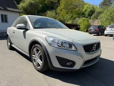Usata Volvo C30 Drive Kinetic 109 CV (80 kW) 2010 Bianco Utilitaria