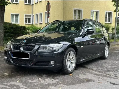 Gebraucht BMW 320 170 PS (125 kW) 2011 Schwarz Kombi