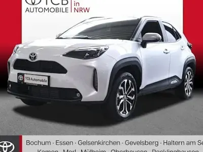 Nuova Toyota Yaris Cross 131 CV (96 kW) 2025 Bianco SUV