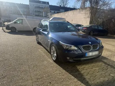 Gebraucht BMW 530 M Sport 254 PS (186 kW) 2010 Blau Kombi
