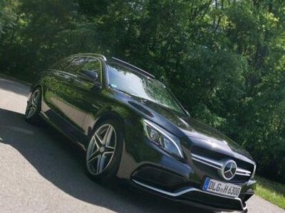 Mercedes C63 AMG