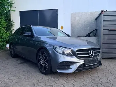 Gebraucht Mercedes E350 AMG line 258 PS (189 kW) 2017 Grau Limousine