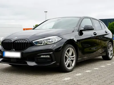 Gebraucht BMW 118 Sport Line 150 PS (110 kW) 2020 Schwarz Limousine