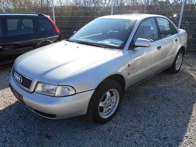 Gebraucht Audi A4 101 PS (74 kW) 1995 Silber metallic Limousine