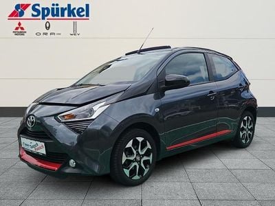 Gebraucht Toyota Aygo x-sky 72 PS (52 kW) 2021 Grau Kleinwagen
