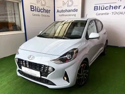 Gebraucht Hyundai i10 Premium 84 PS (61 kW) 2021 Weiß Kleinwagen