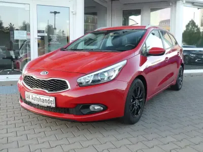 Gebraucht Kia Ceed Sportswagon Edition 7 99 PS (72 kW) 2015 Rot Kombi