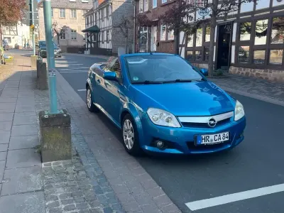Gebraucht Opel Tigra 90 PS (66 kW) 2004 Blau Cabrio