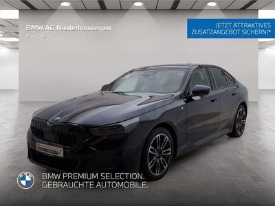 Gebraucht BMW 550e Sport Line 313 PS (230 kW) 2024 Schwarz Limousine