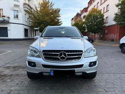 Gebraucht Mercedes ML280 190 PS (139 kW) 2007 Silber SUV