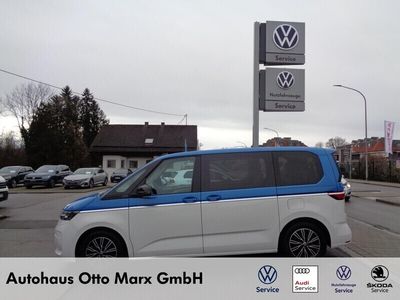 Gebraucht VW Multivan Basis 150 PS (110 kW) 2021 Medium blue candyweiß (blau) Van / Kleinbus