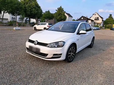 Gebraucht VW Golf VII Highline 86 PS (63 kW) 2014 Weiß Kleinwagen