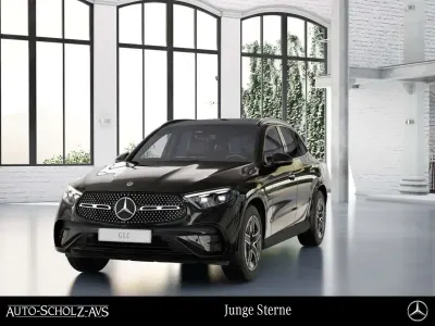 Używany Mercedes GLC200 AMG 204 KM (150 kW) 2025 Czarny SUV