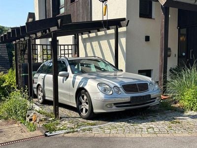 Mercedes E280