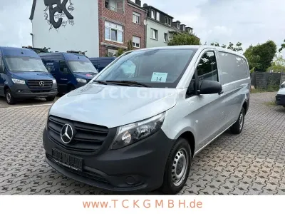 Gebraucht Mercedes Vito 136 PS (100 kW) 2022 Silber Van