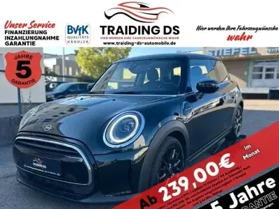 Gebraucht Mini Cooper 136 PS (100 kW) 2023 Schwarz Kleinwagen