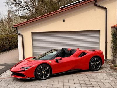 Gebraucht Ferrari SF90 2025 Rot Cabrio