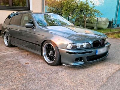 gebraucht BMW 525 E39 Touring i mit Gasanlage