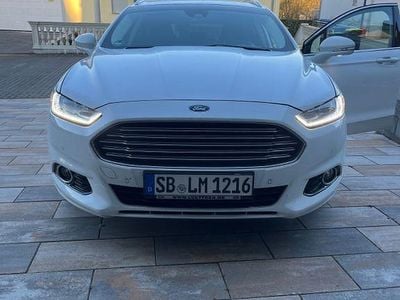 Gebraucht Ford Mondeo Titanium 150 PS (110 kW) 2015 Weiß Limousine
