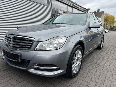 Gebraucht Mercedes C180 156 PS (114 kW) 2012 Grau Kombi