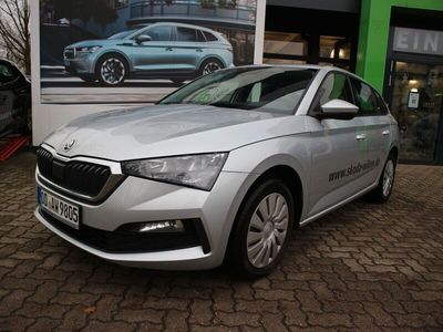 Używany Skoda Scala Cool Plus 95 KM (69 kW) 2023 Srebrny Hatchback