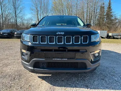 Gebraucht Jeep Compass Longitude 140 PS (102 kW) 2018 Schwarz SUV