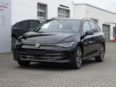 Neu VW Golf VIII 150 PS (110 kW) 2026 Kombi