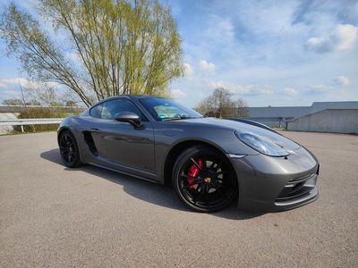 Porsche Cayman GTS