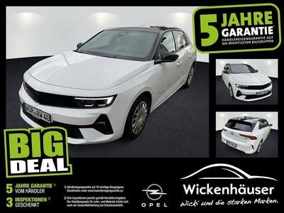 Arktis weiß Gebraucht 2024 Opel Astra GS Line Limousine | 21.990 € (Guter Preis)