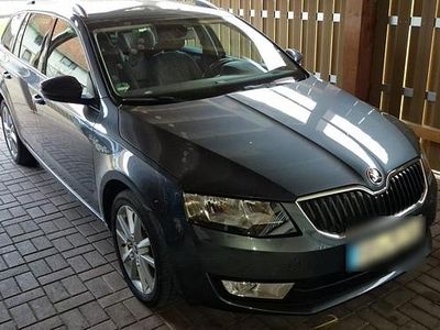 Gebraucht Skoda Octavia 150 PS (110 kW) 2015 Grau Kleinwagen