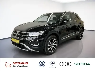 Usata VW T-Roc Style 150 CV (110 kW) 2023 Nero SUV