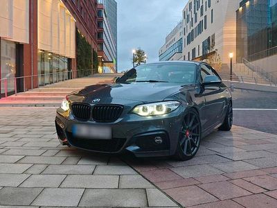 Gebraucht BMW 220 Performance 184 PS (135 kW) 2019 Grau Coupé