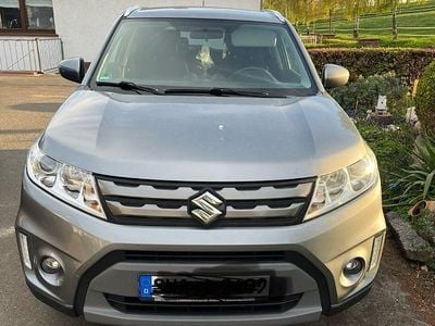 Second-hand Suzuki Vitara Comfort 120 CP (88 kW) 2015 Argintiu SUV