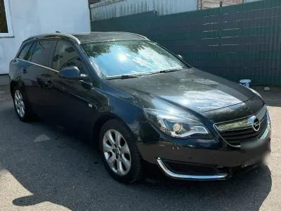 Gebraucht Opel Insignia Business Edition 136 PS (100 kW) 2016 Schwarz Kombi