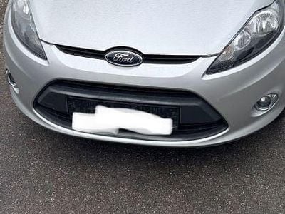 Gebraucht Ford Fiesta Trend 82 PS (60 kW) 2011 Silber Kleinwagen