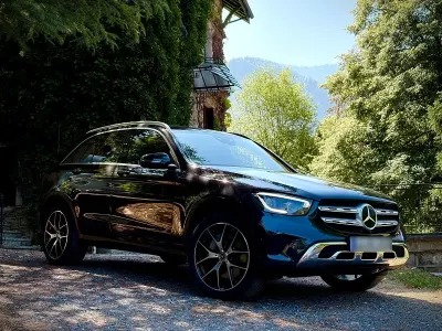 Gebraucht Mercedes GLC300e 320 PS (235 kW) 2020 Grau SUV
