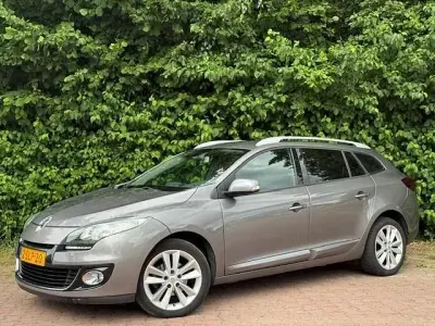 Gebraucht Renault Mégane GrandTour Collection 110 PS (80 kW) 2013 Grau Kombi
