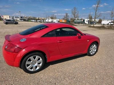 Second-hand Audi TT 150 CP (110 kW) 2003 Roșu Coupe