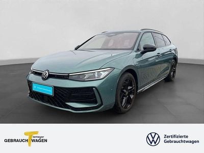 Grün Gebraucht 2025 VW Passat R-line Kombi | 44.490 € (Superpreis)