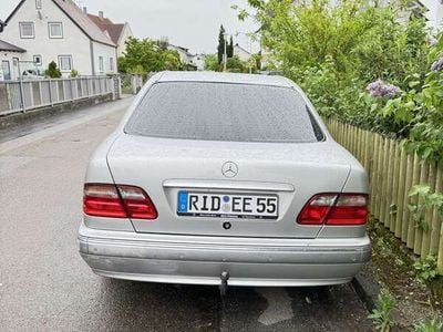 Mercedes E220