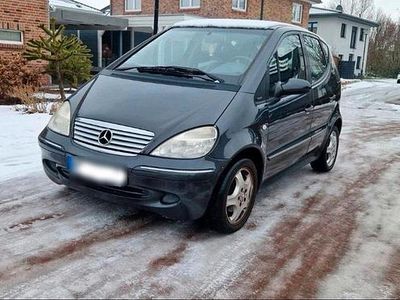 Usata Mercedes A160 84 CV (61 kW) 2003 Blu Berlina