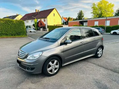 Gebraucht Mercedes B200 Sport 136 PS (100 kW) 2005 Grau Van / Kleinbus