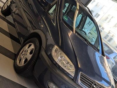 Blau Gebraucht 2001 Opel Zafira Van / Kleinbus | 1.399 € (Fairer Preis)