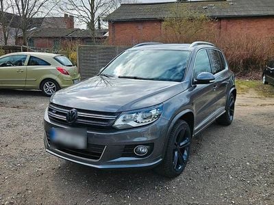 Usata VW Tiguan R-line 140 CV (102 kW) 2015 Grigio SUV