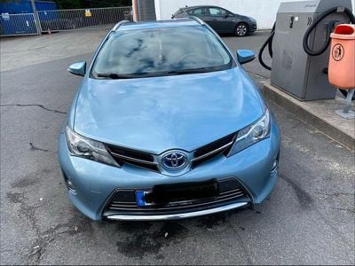 Toyota Auris Hybrid