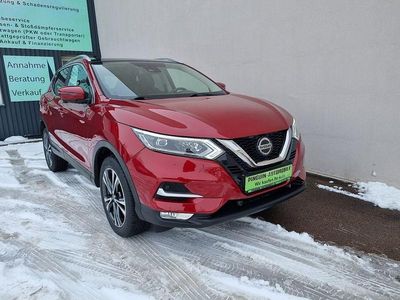 Gebraucht Nissan Qashqai Acenta+ 116 PS (85 kW) 2018 Rot SUV