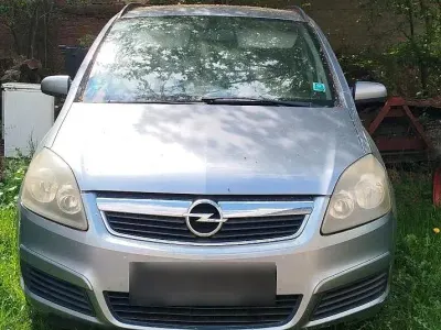 Gebraucht Opel Zafira 140 PS (102 kW) 2007 Silber Van / Kleinbus